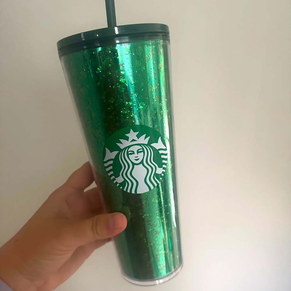 Starbucks Holiday 2019 24 oz. Sparkles Tumbler